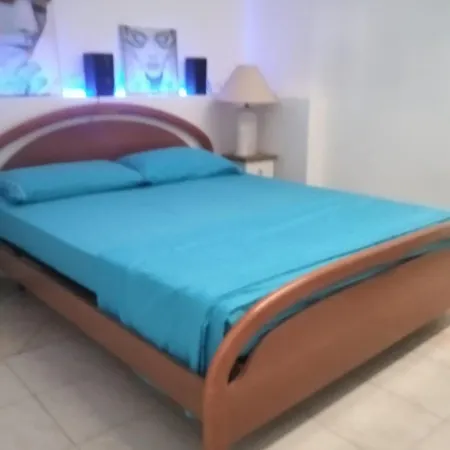 HOUSE OF LELLA 2 appartamento 1 camera da letto-2
