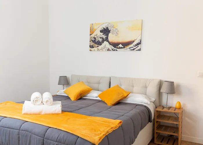 Artstay Exclusive Apt Near Train Metro, Parking